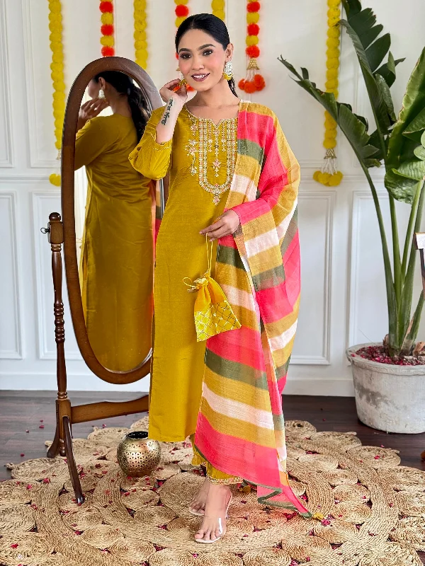 Women Party Wear Embroidery Worked Kurta With Pant And Duppata Set Trendy Wide-Leg Pants