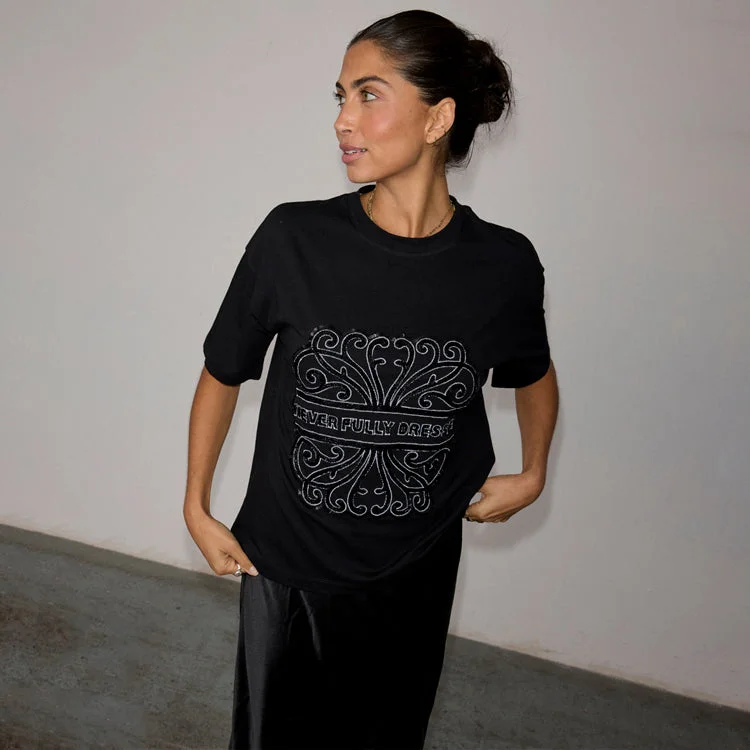 Black Beaded Logo T-shirt Cozy Warm Stylish