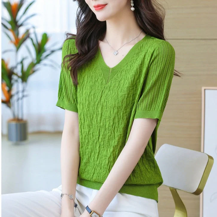 NiDELL . Summer New Short-Sleeved T-shirt Women's Summer New Western Style Mom Wear V-neck Sweater plus Size Top Knit Fabric Woven Fabric Fleece Fabric NiDELL . Summer New Short-Sleeved T-shirt Women's Summer New Western Style Mom Wear V-neck Sweater plus Size Top Knit Fabric Woven Fabric Fleece Fabric