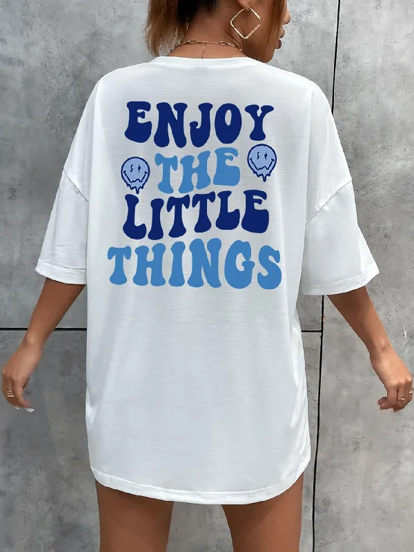 Oversized Printed Tee Zippered Front Buttoned Front Snap Front