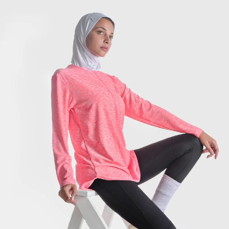 Doe modest sports t-shirt Modern Contemporary Chic