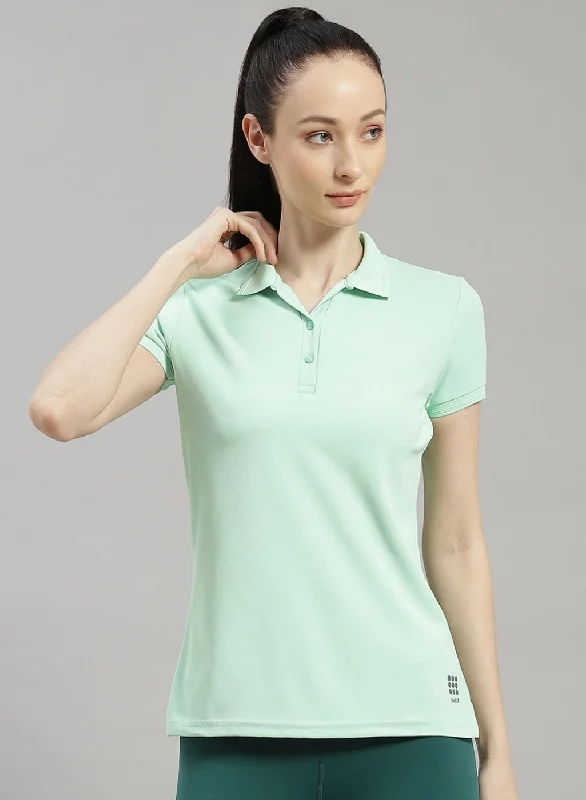 Women Green Solid T-Shirt Elegant Classic Vintage