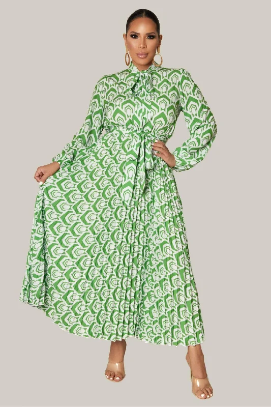 Spring Days Pleated Maxi Dress Trendy Maxi Dress with Belt