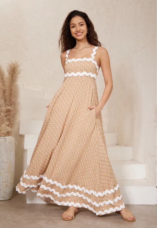 Summer Natural/White  Ric Rac Maxi Dress Elegant Maxi Dress with Ruffles