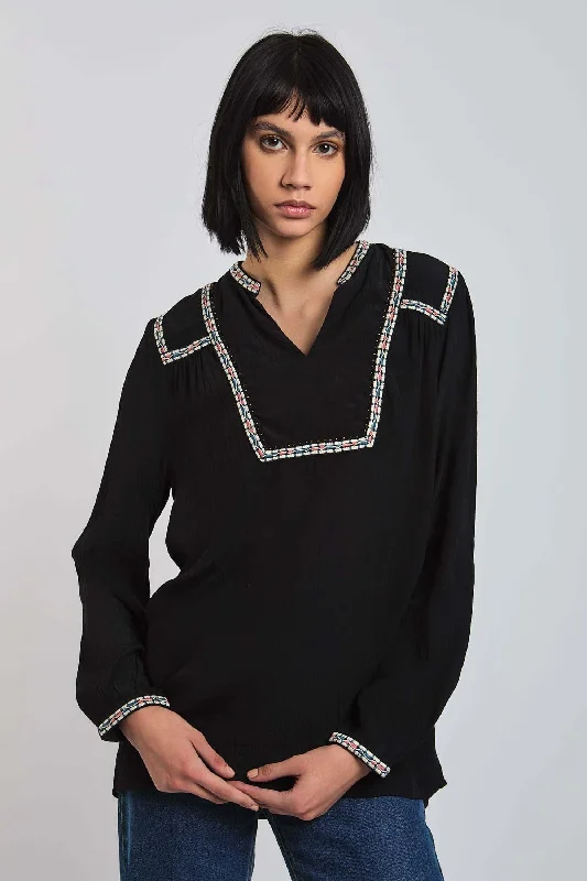 Blouse Delicate Bow Blouse