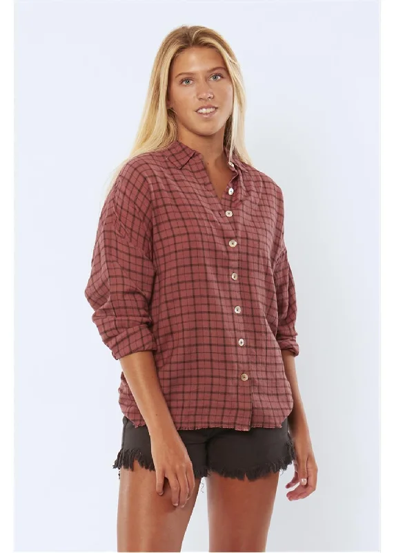 Sisstrevolution Shorebreak L/S Wvn Blouse Feminine Ruffle Blouse