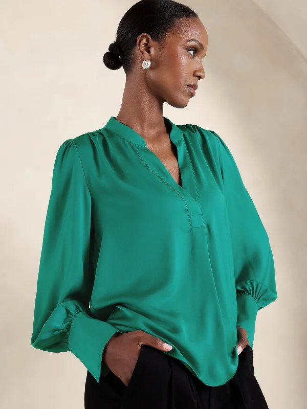 Volume-Sleeve Blouse Asymmetric Hem Blouse