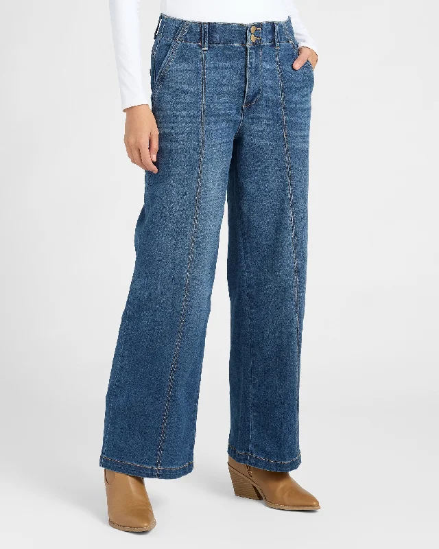 Absolution Skyrise Wide Leg Jeans with Seaming Elegant High-Waisted Flared Jeans